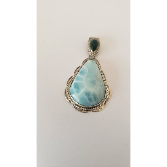 Vintage Larimar Pear Shape Pendant Set in Silver - Picture 9 of 10